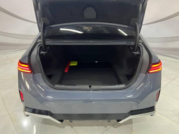 Новый BMW 5 серии VIII (G60/G61/G68) 2025 года, цена 8 699 000 рублей, седан, Автокод Объявления
