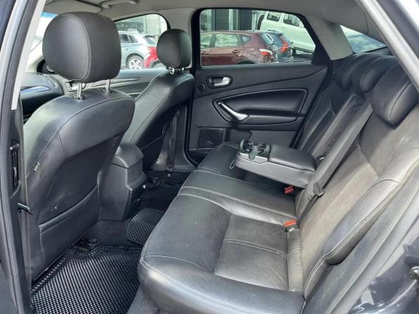 Ford Mondeo IV Рестайлинг с пробегом 2010 года, цена 600 000 рублей, 296412 км, седан, Автокод Объявления