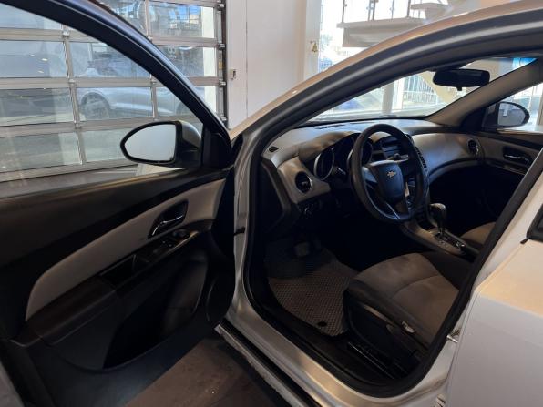 Chevrolet Cruze I с пробегом 2012 года, цена 639 000 рублей, 185838 км, хэтчбек, Автокод Объявления