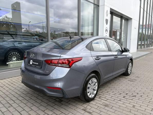 Hyundai Solaris II с пробегом 2017 года, цена 1 280 000 рублей, 100364 км, седан, Автокод Объявления