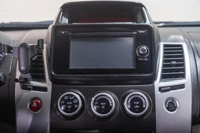 Mitsubishi Pajero Sport II Рестайлинг с пробегом 2014 года, цена 2 449 000 рублей, 215000 км, внедорожник, Автокод Объявления