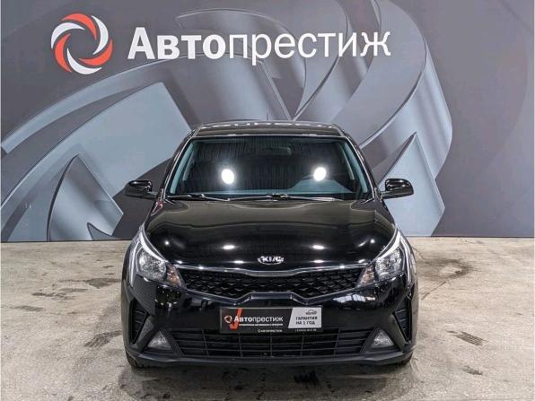 Kia Rio IV Рестайлинг с пробегом 2021 года, цена 1 545 000 рублей, 110000 км, седан, Автокод Объявления