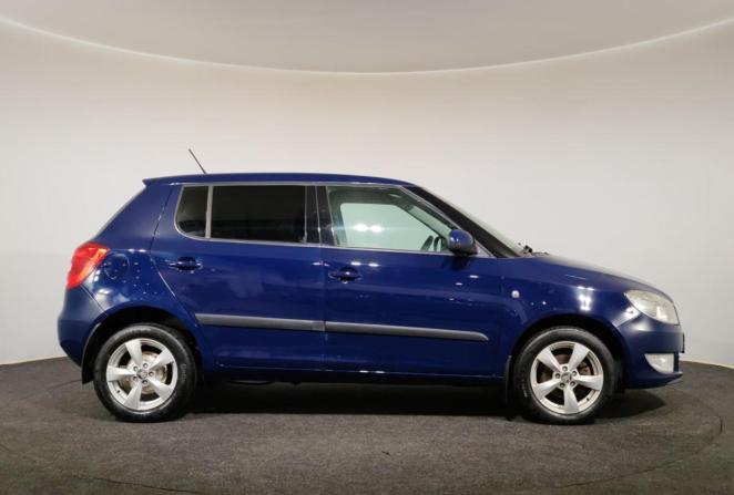 Skoda Fabia II Рестайлинг с пробегом 2011 года, цена 650 000 рублей, 115301 км, хэтчбек, Автокод Объявления