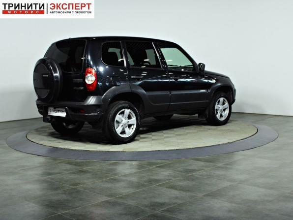 Chevrolet Niva I Рестайлинг с пробегом 2018 года, цена 787 000 рублей, 82907 км, внедорожник, Автокод Объявления