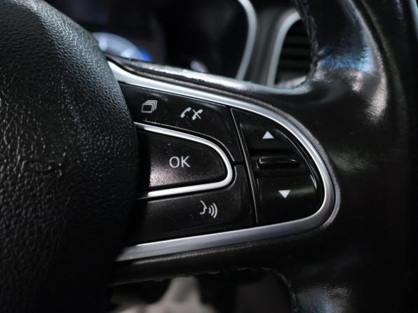 Renault Megane IV с пробегом 2017 года, цена 1 288 700 рублей, 174938 км, универсал, Автокод Объявления