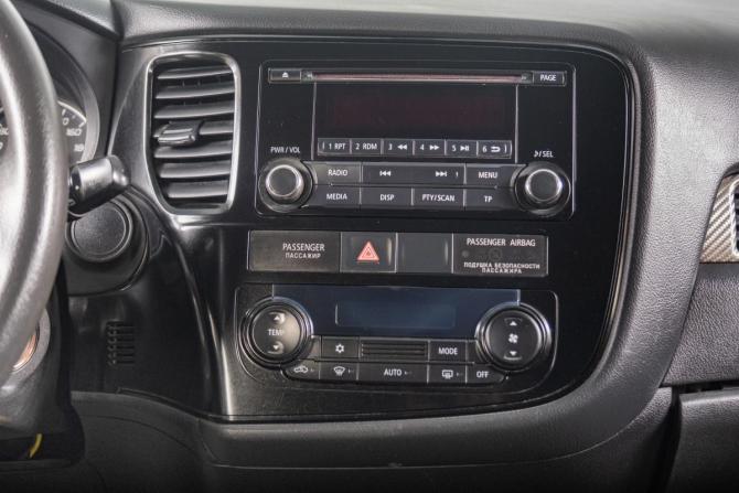 Mitsubishi Outlander III с пробегом 2012 года, цена 1 299 000 рублей, 233000 км, внедорожник, Автокод Объявления