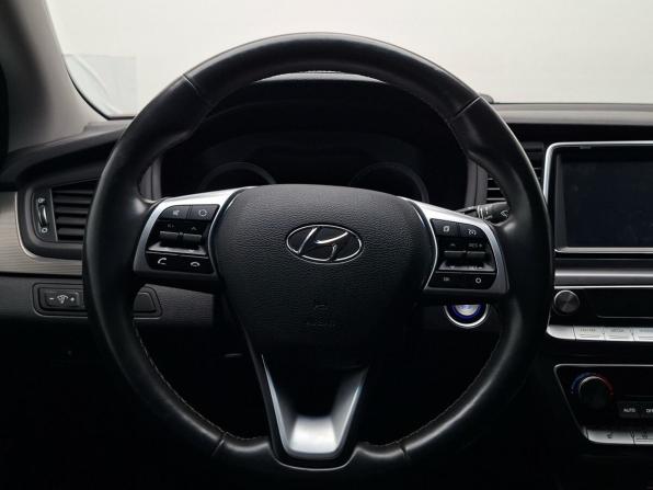 Hyundai Sonata VII (LF) Рестайлинг с пробегом 2019 года, цена 1 750 000 рублей, 90393 км, седан, Автокод Объявления