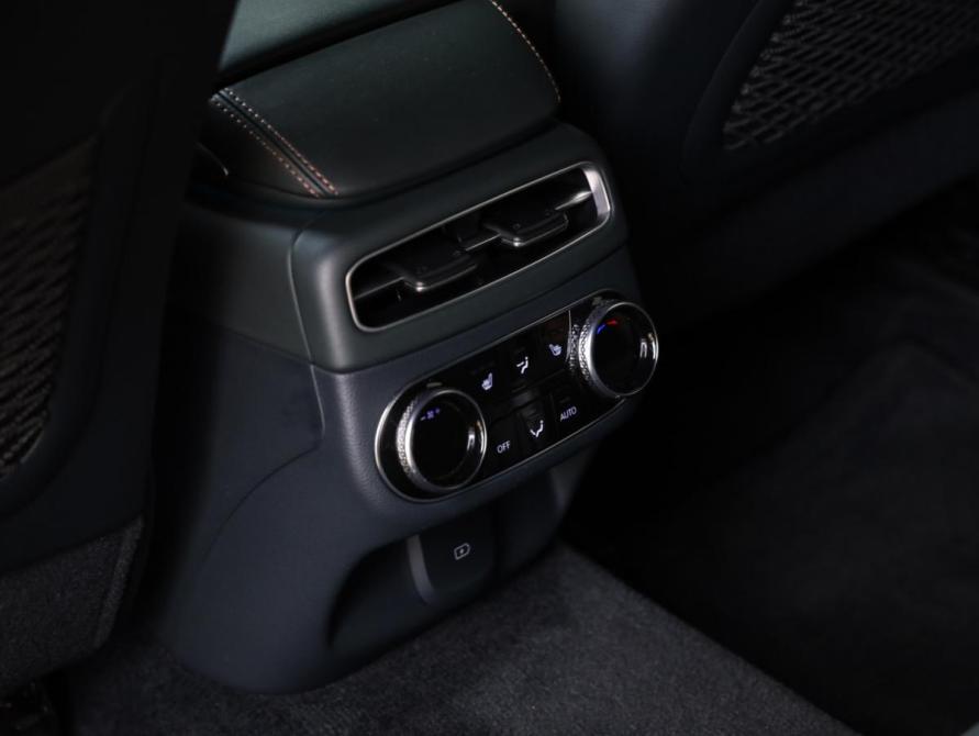 Genesis GV70 I Санкт-Петербург  - изображение 25