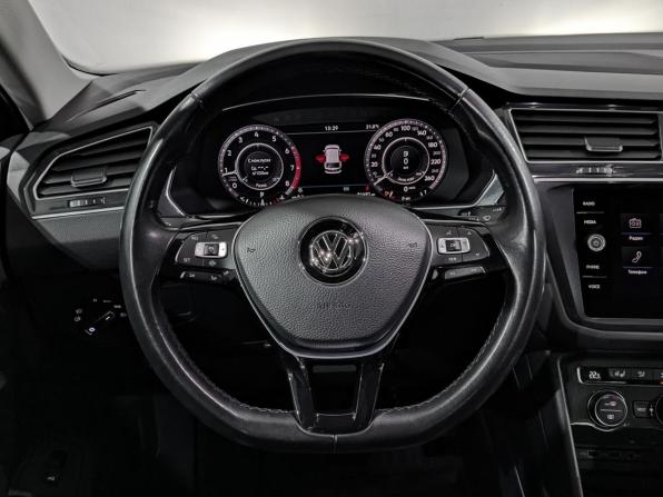 Volkswagen Tiguan II с пробегом 2018 года, цена 3 050 000 рублей, 84489 км, внедорожник, Автокод Объявления