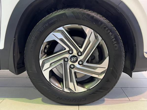 Hyundai Santa Fe IV Рестайлинг с пробегом 2021 года, цена 3 790 000 рублей, 41890 км, внедорожник, Автокод Объявления