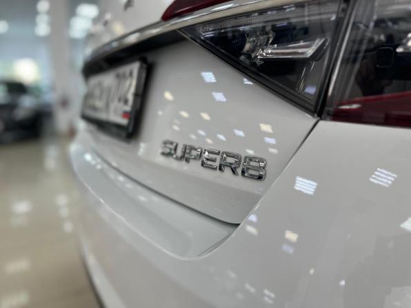 Skoda Superb III Рестайлинг с пробегом 2024 года, цена 3 620 000 рублей, 38400 км, лифтбек, Автокод Объявления