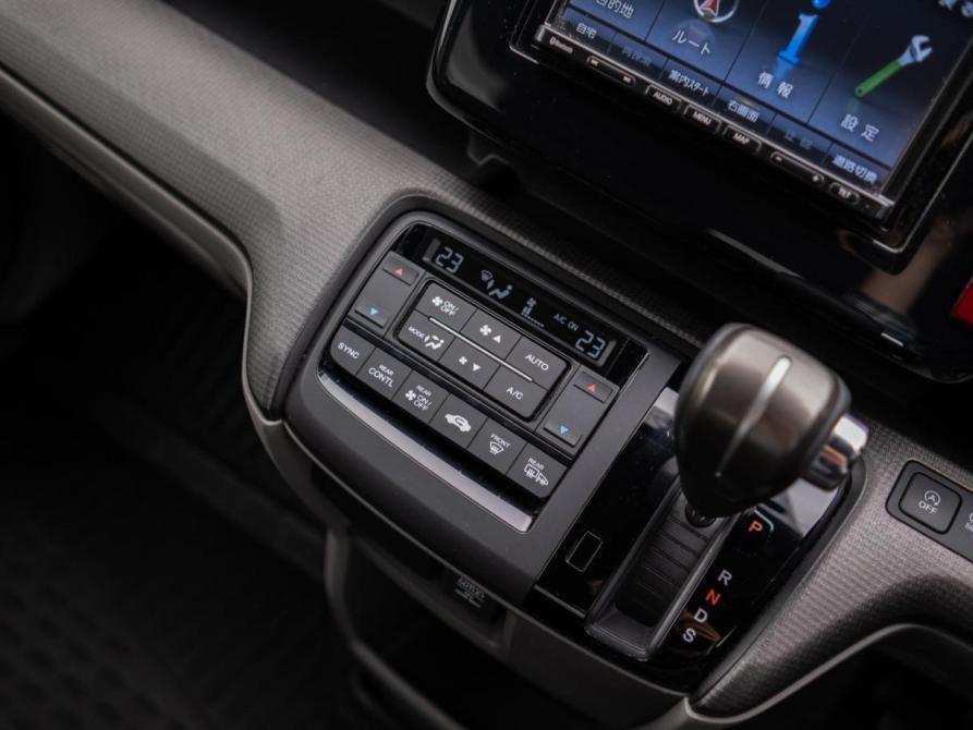 Honda Stepwgn V Рестайлинг Сочи  - изображение 17
