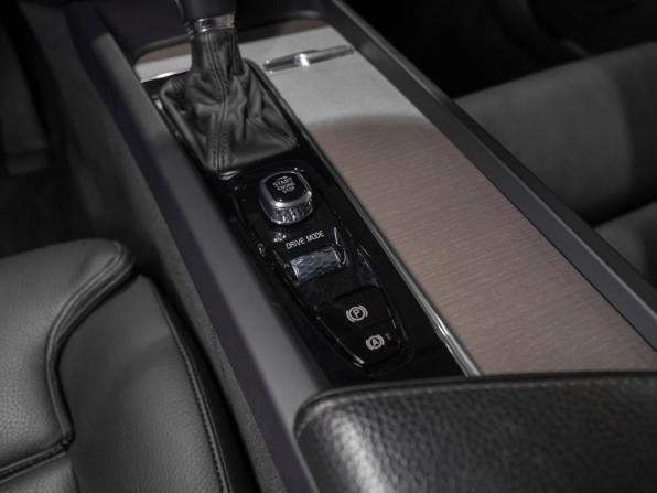 Volvo S60 III с пробегом 2020 года, цена 2 970 000 рублей, 81221 км, седан, Автокод Объявления