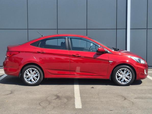 Hyundai Solaris I с пробегом 2013 года, цена 846 000 рублей, 130000 км, седан, Автокод Объявления