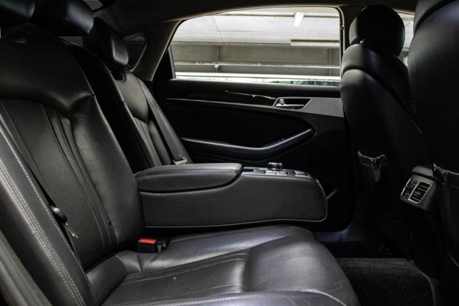 Hyundai Genesis II с пробегом 2014 года, цена 1 319 000 рублей, 483674 км, седан, Автокод Объявления
