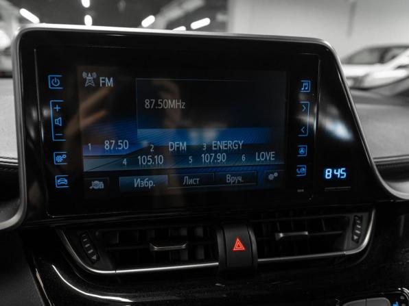 Toyota C-HR I с пробегом 2018 года, цена 2 325 000 рублей, 81591 км, внедорожник, Автокод Объявления