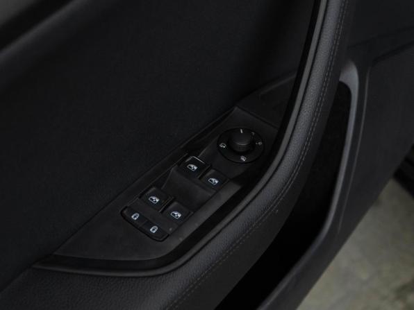 Skoda Superb III Рестайлинг с пробегом 2021 года, цена 2 050 077 рублей, 247188 км, лифтбек, Автокод Объявления