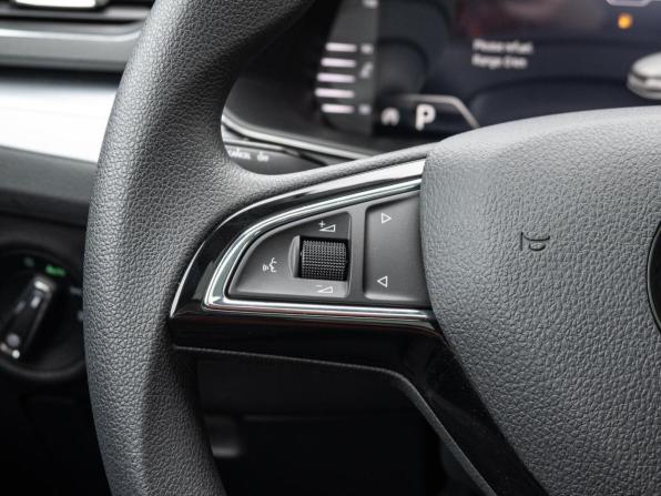 Skoda Superb III Рестайлинг с пробегом 2025 года, цена 3 230 000 рублей, 43 км, лифтбек, Автокод Объявления