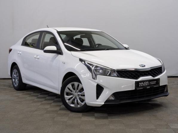 Kia Rio IV Рестайлинг с пробегом 2021 года, цена 1 485 000 рублей, 84330 км, седан, Автокод Объявления