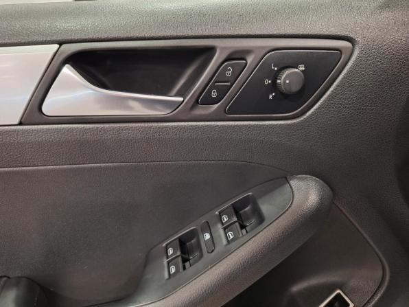 Volkswagen Jetta VI с пробегом 2012 года, цена 1 150 000 рублей, 107082 км, седан, Автокод Объявления