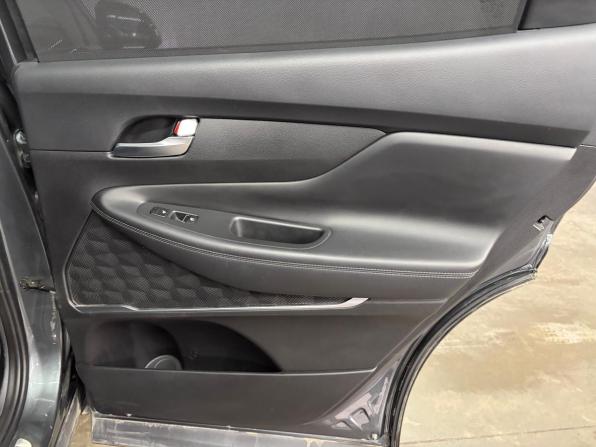 Hyundai Santa Fe IV Рестайлинг с пробегом 2022 года, цена 3 697 000 рублей, 30811 км, внедорожник, Автокод Объявления