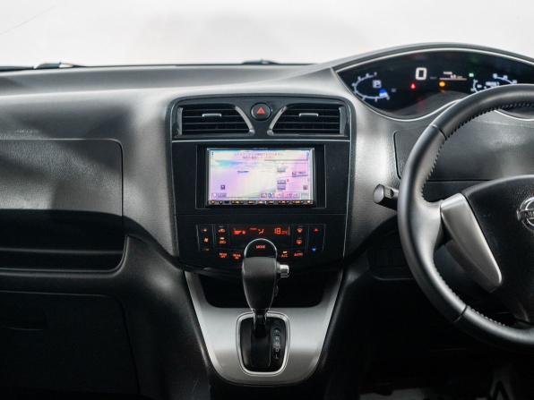 Nissan Serena IV (C26) с пробегом 2012 года, цена 1 300 000 рублей, 196557 км, минивэн, Автокод Объявления