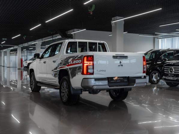 Mitsubishi L200 VI с пробегом 2025 года, цена 5 350 000 рублей, 15 км, пикап, Автокод Объявления