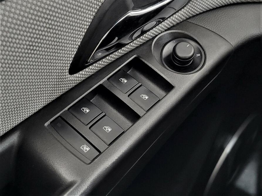 Chevrolet Cruze I Рестайлинг Москва  - изображение 9