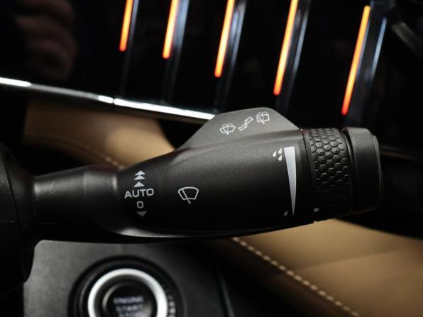 Geely Atlas II с пробегом 2023 года, цена 2 550 000 рублей, 41851 км, внедорожник, Автокод Объявления