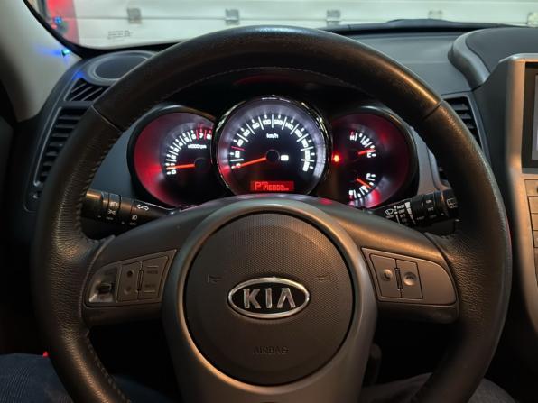 Kia Soul I с пробегом 2010 года, цена 620 000 рублей, 176800 км, хэтчбек, Автокод Объявления