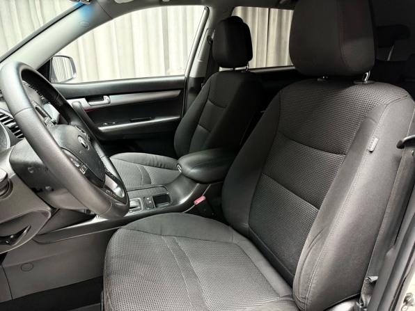 Kia Sorento II Рестайлинг с пробегом 2013 года, цена 1 999 000 рублей, 185000 км, внедорожник, Автокод Объявления