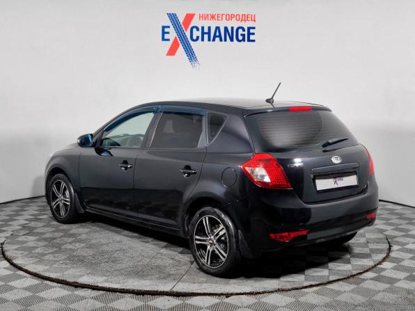 Kia Ceed I Рестайлинг с пробегом 2011 года, цена 699 000 рублей, 241652 км, хэтчбек, Автокод Объявления