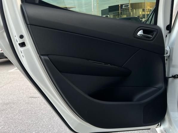 Peugeot 308 I Рестайлинг с пробегом 2011 года, цена 600 000 рублей, 93367 км, хэтчбек, Автокод Объявления