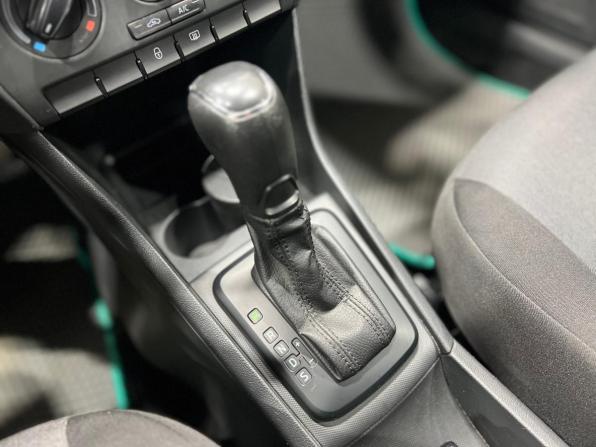 Skoda Rapid I с пробегом 2014 года, цена 1 050 000 рублей, 136372 км, лифтбек, Автокод Объявления