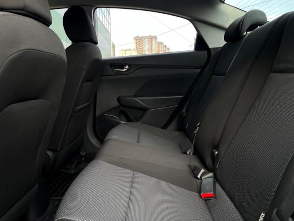Hyundai Solaris II с пробегом 2019 года, цена 1 173 700 рублей, 111232 км, седан, Автокод Объявления