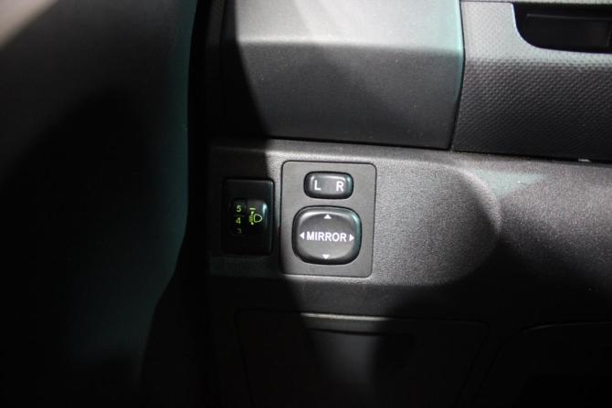 Toyota Yaris II с пробегом 2006 года, цена 349 000 рублей, 200000 км, хэтчбек, Автокод Объявления