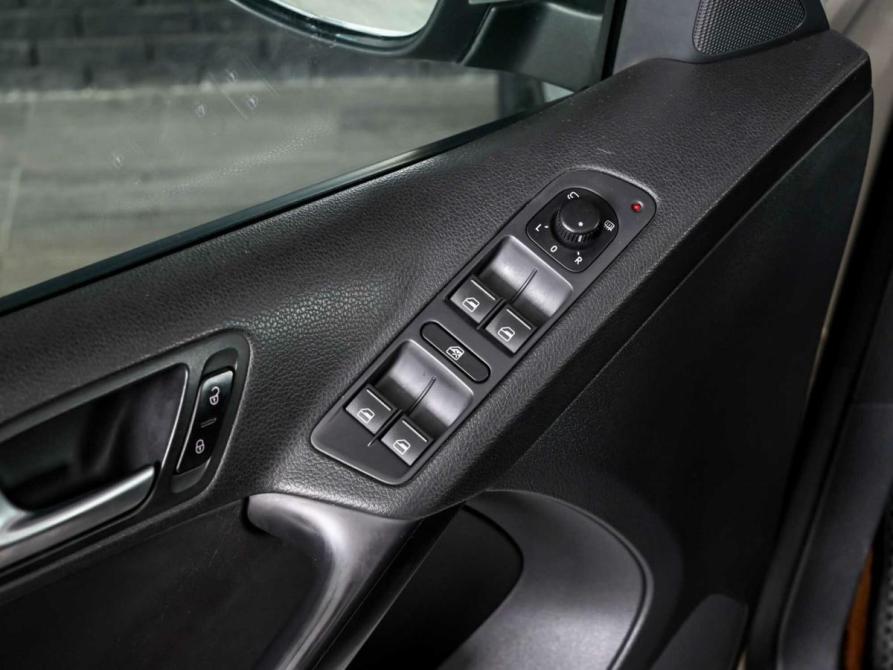 Volkswagen Tiguan I Рестайлинг Екатеринбург  - изображение 16