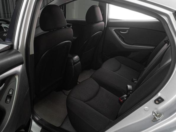 Hyundai Elantra V (MD) Рестайлинг с пробегом 2015 года, цена 1 097 000 рублей, 212217 км, седан, Автокод Объявления