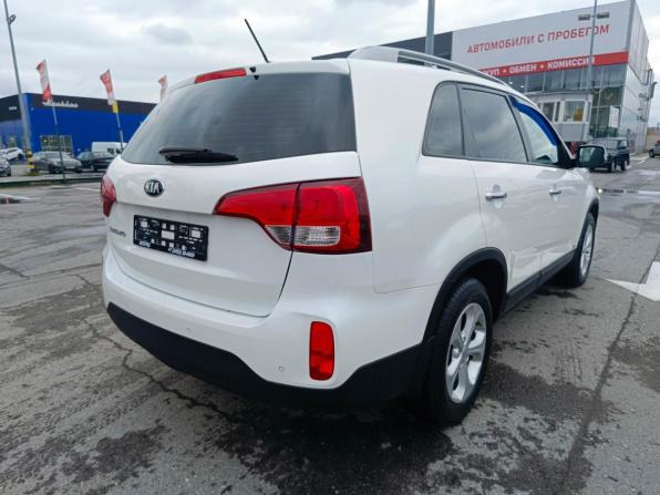 Kia Sorento II Рестайлинг с пробегом 2018 года, цена 2 249 995 рублей, 120001 км, внедорожник, Автокод Объявления