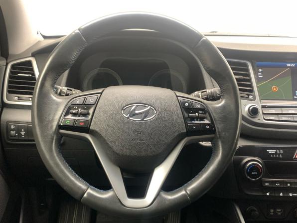 Hyundai Tucson III с пробегом 2017 года, цена 1 933 000 рублей, 140010 км, внедорожник, Автокод Объявления