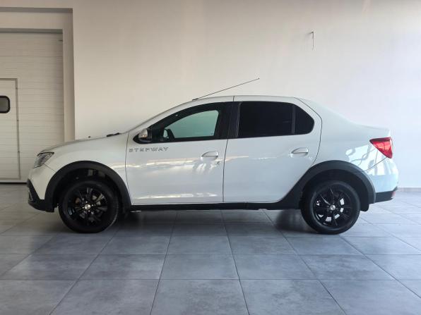 Renault Logan II Рестайлинг с пробегом 2020 года, цена 1 210 000 рублей, 77000 км, седан, Автокод Объявления