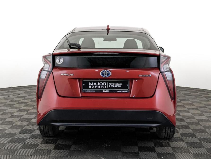 Toyota Prius IV (XW50) Москва  - изображение 6