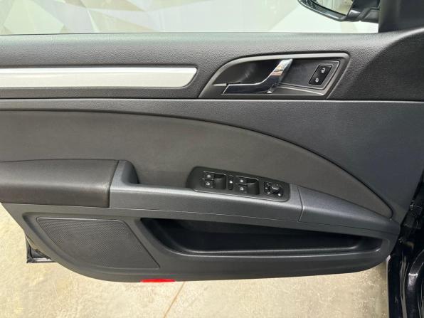Skoda Superb II Рестайлинг с пробегом 2014 года, цена 980 000 рублей, 262601 км, лифтбек, Автокод Объявления