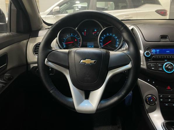 Chevrolet Cruze I Рестайлинг с пробегом 2013 года, цена 650 000 рублей, 179447 км, хэтчбек, Автокод Объявления