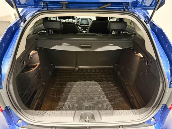 Lada (ВАЗ) Vesta I с пробегом 2021 года, цена 1 372 975 рублей, 44810 км, универсал, Автокод Объявления