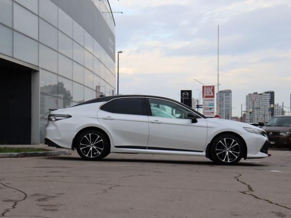 Toyota Camry VIII (XV70) Рестайлинг с пробегом 2020 года, цена 3 045 000 рублей, 42313 км, седан, Автокод Объявления