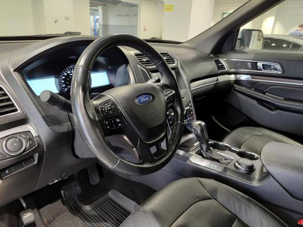 Ford Explorer V Рестайлинг 2 с пробегом 2018 года, цена 2 780 000 рублей, 135829 км, внедорожник, Автокод Объявления