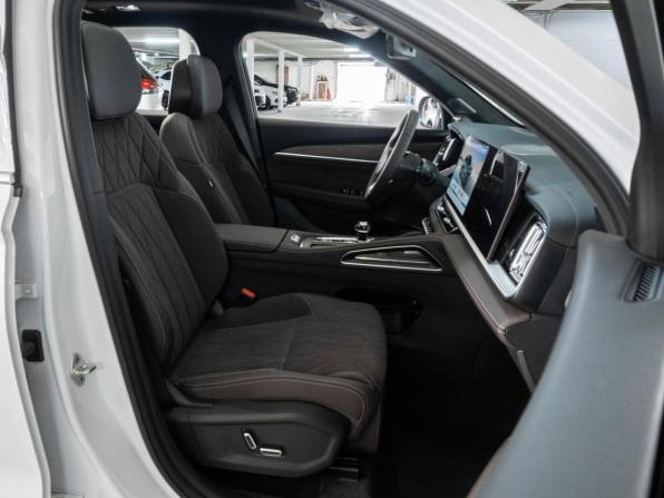 Geely Monjaro I Рестайлинг 2 с пробегом 2025 года, цена 4 269 000 рублей, 76 км, внедорожник, Автокод Объявления
