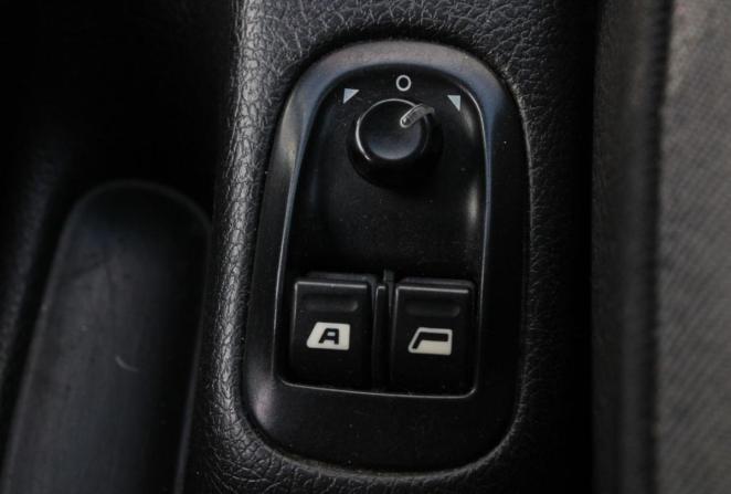 Peugeot 206 с пробегом 2006 года, цена 260 000 рублей, 143485 км, седан, Автокод Объявления