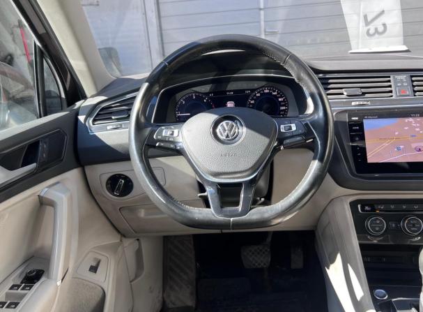 Volkswagen Tiguan II с пробегом 2017 года, цена 2 899 000 рублей, 50000 км, внедорожник, Автокод Объявления